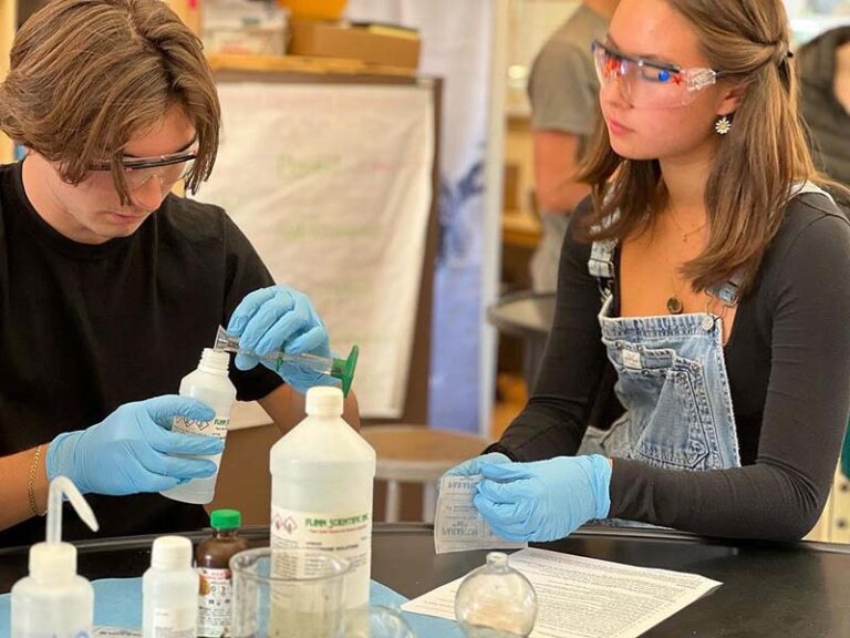 High School Chemistry Students Conduct Seasonal Experiment